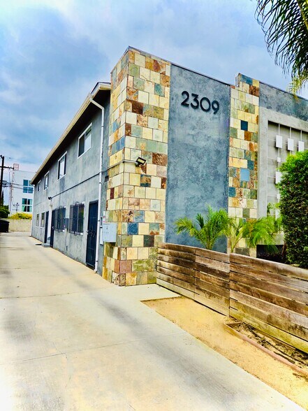 More Photos Of 2309 Hauser Blvd, Los Angeles Apartments For Sale