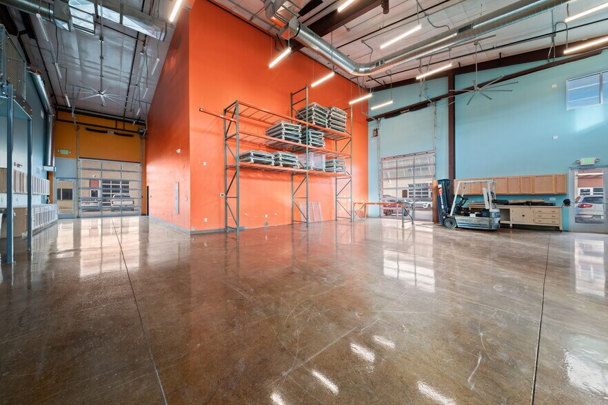 More Photos Of 6580 Holman St, Arvada Light Manufacturing For Lease