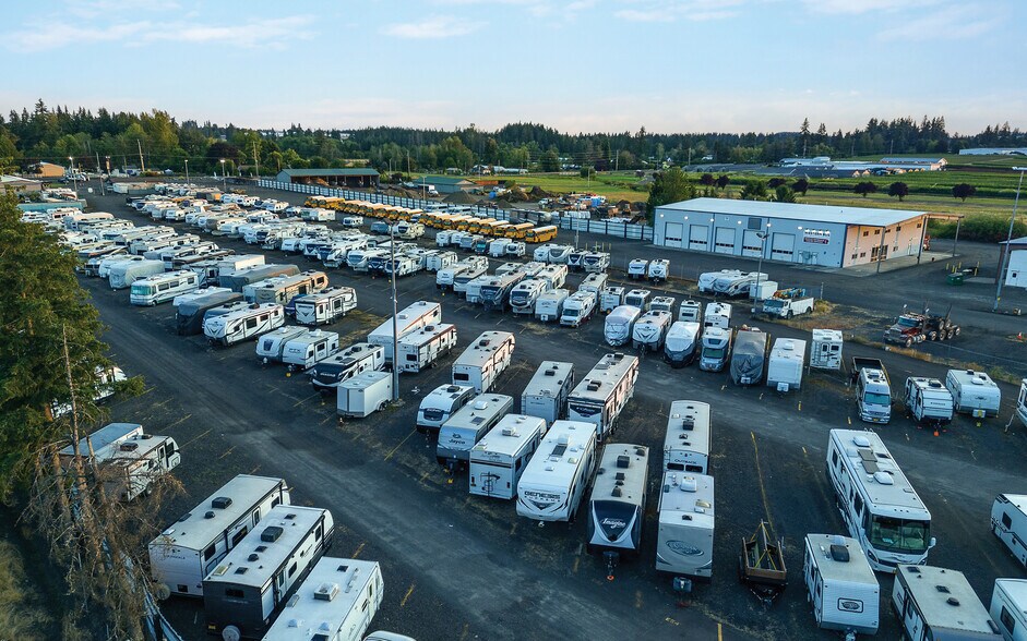 Primary Photo Of 30401 SE Highway 212, Boring General Retail For Sale