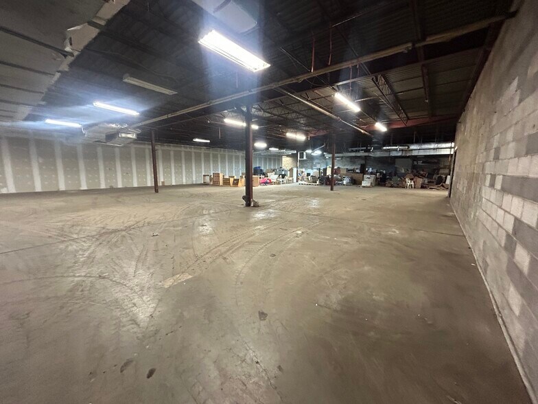 More Photos Of 60 Dingens St, Buffalo Light Distribution For Lease