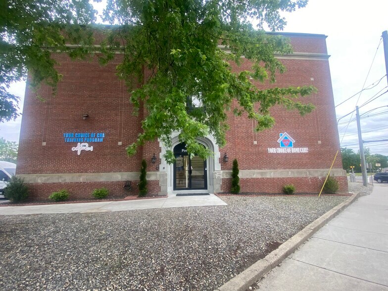 More Photos Of 422 Post Rd, Warwick Medical For Lease