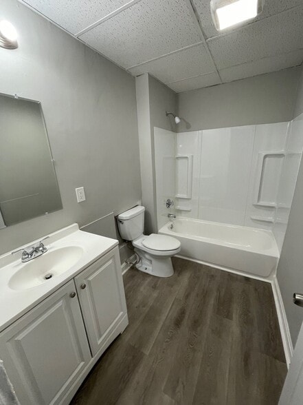 More Photos Of 135 Lafayette Sq, Haverhill Storefront Retail Residential For Sale