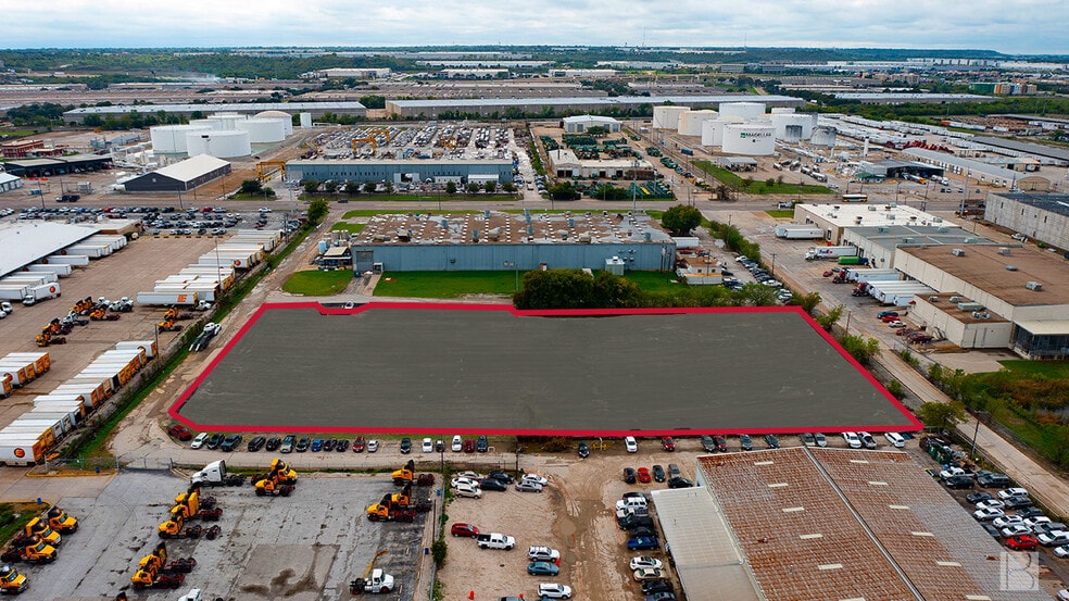 More Photos Of 4025 Singleton Blvd, Dallas Land For Lease