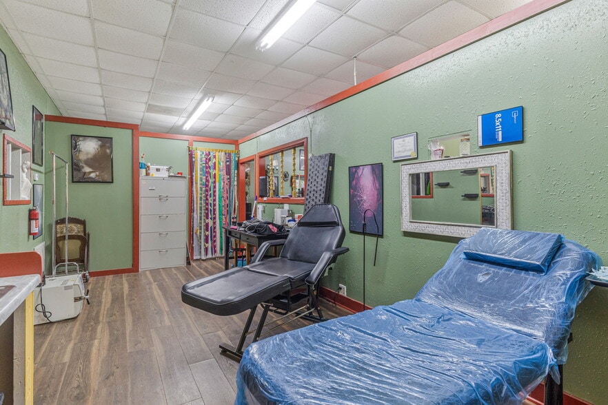 More Photos Of 6173 Stewart St, Milton General Retail For Sale