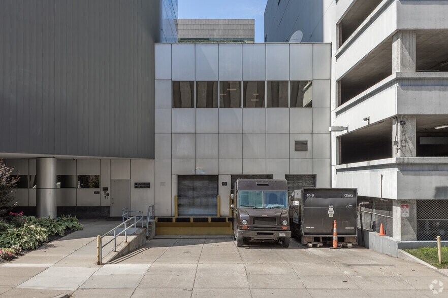 More Photos Of 1375 E 9th St, Cleveland Office For Lease