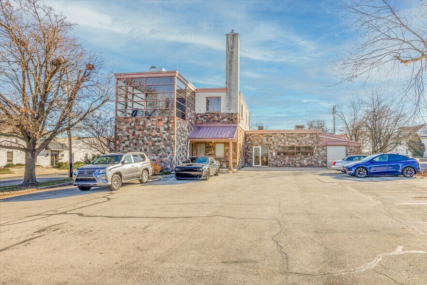 More Photos Of 1958 Butler Pike, Conshohocken Medical For Lease