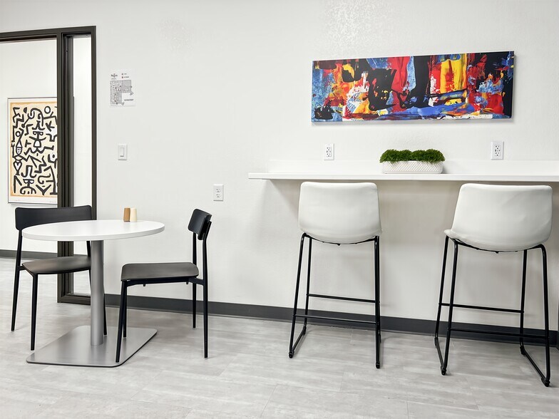 More Photos Of 5055 E Broadway Blvd, Tucson Coworking Space