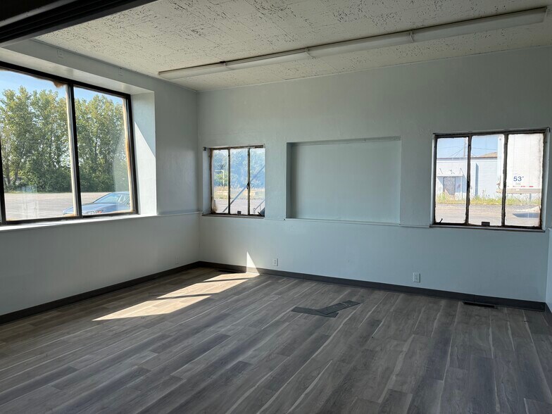 More Photos Of 3740 E 5th Ave, Columbus Warehouse For Lease