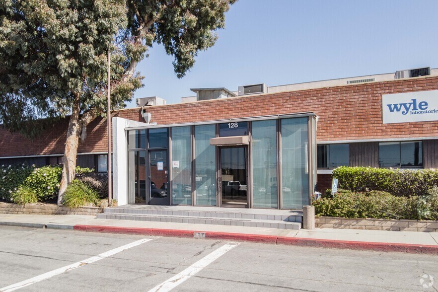 More Photos Of 124-132 Maryland St, El Segundo Unknown For Lease