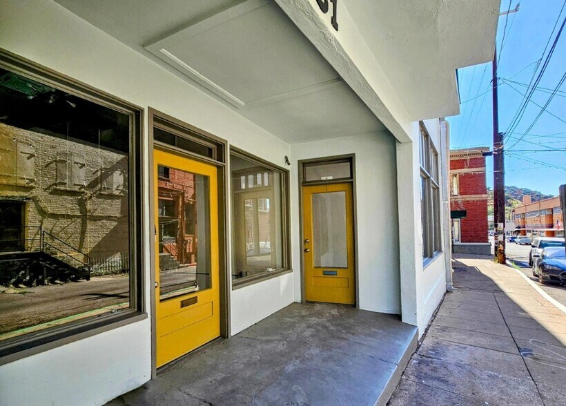 More Photos Of 31 Subway St, Bisbee Storefront Retail Office For Sale