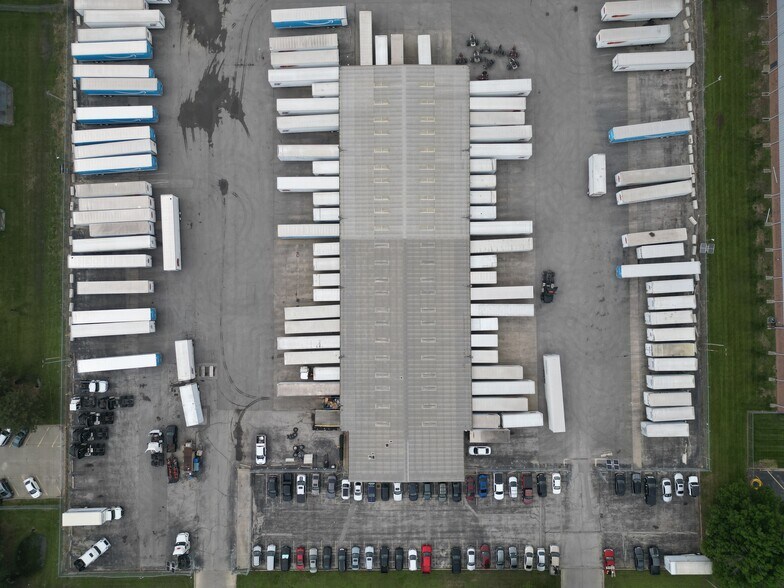 More Photos Of 1450 Southern Rd, Kansas City Truck Terminal For Lease