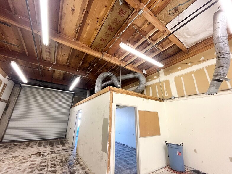 More Photos Of 209 Kenroy Ln, Roseville Warehouse For Sale