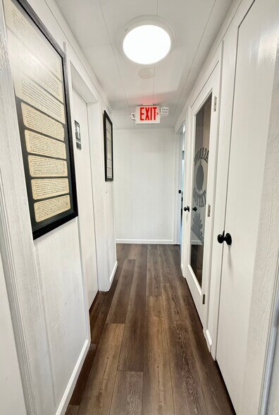 More Photos Of 74 Merrick Rd, Amityville Storefront Retail Office For Sale
