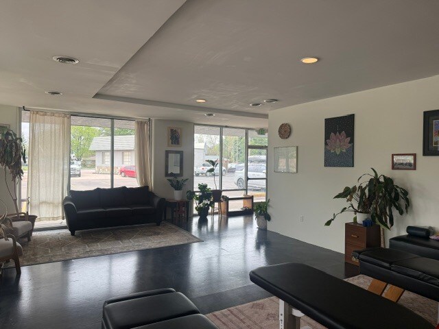 More Photos Of 2103-2107 Templeton Gap Rd, Colorado Springs Unknown For Lease