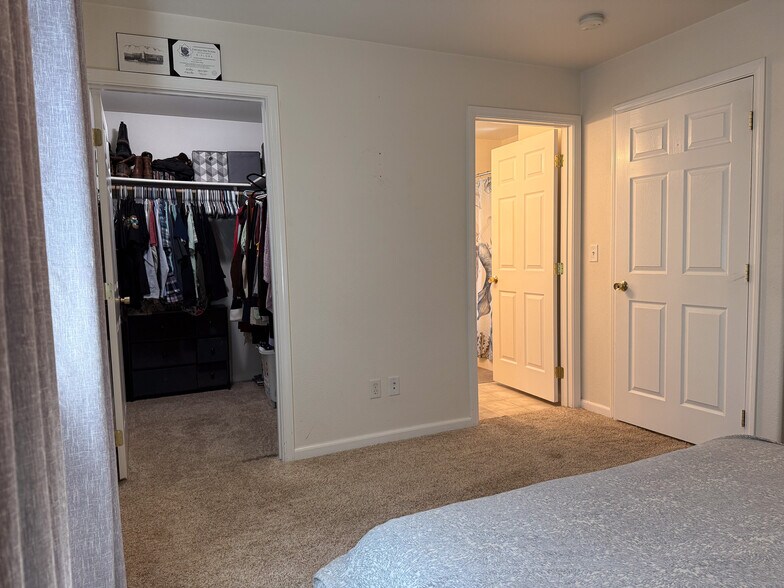 More Photos Of 3010 Elm St, Baker City Apartments For Sale