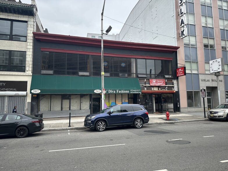 More Photos Of 583-587 Broad St, Newark Storefront Retail Office For Lease