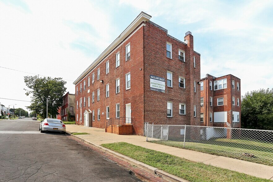 Primary Photo Of 2826 Windsor Ave, Baltimore Apartments For Sale