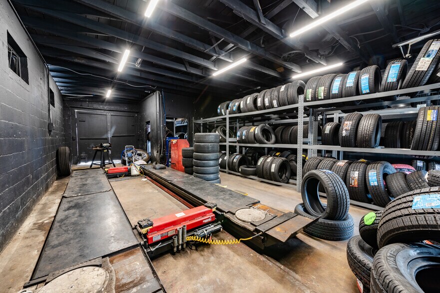 More Photos Of 2501 Sanford Ave, Sanford Auto Repair For Sale