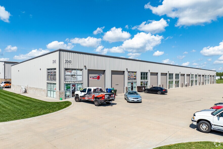 Primary Photo Of 2040 SW 5th St, Lincoln Distribution For Lease