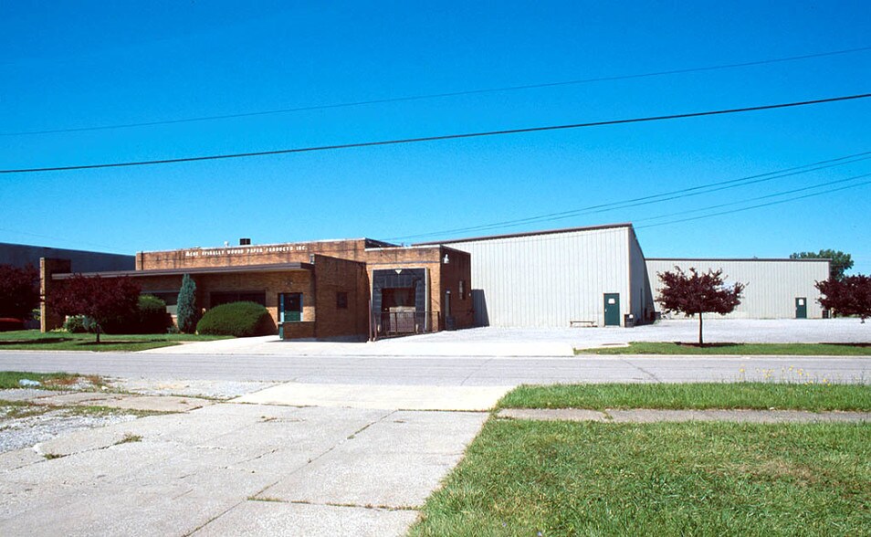 More Photos Of 4810 W 139th St, Cleveland Manufacturing For Sale