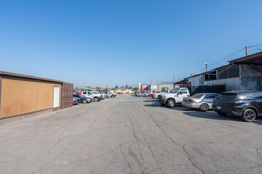More Photos Of 669 Arroyo St, San Fernando Manufacturing For Sale