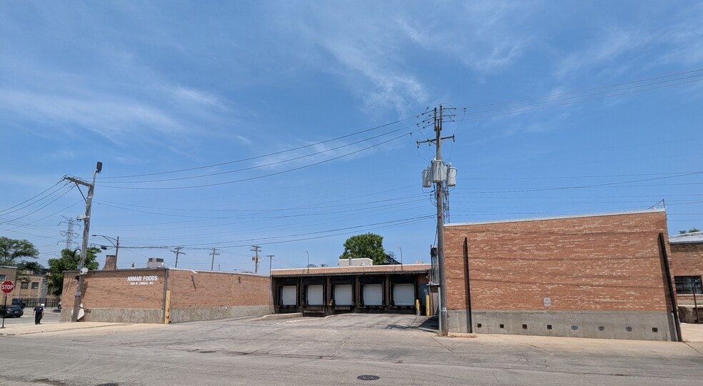 More Photos Of 2150 W Carroll Ave, Chicago Food Processing For Lease