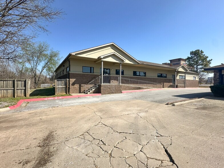 More Photos Of , Bentonville Office For Sale