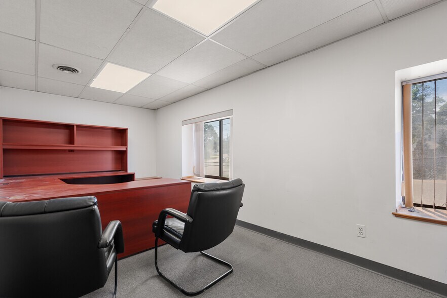 More Photos Of 20 Clematis Ave, Waltham Flex For Sale