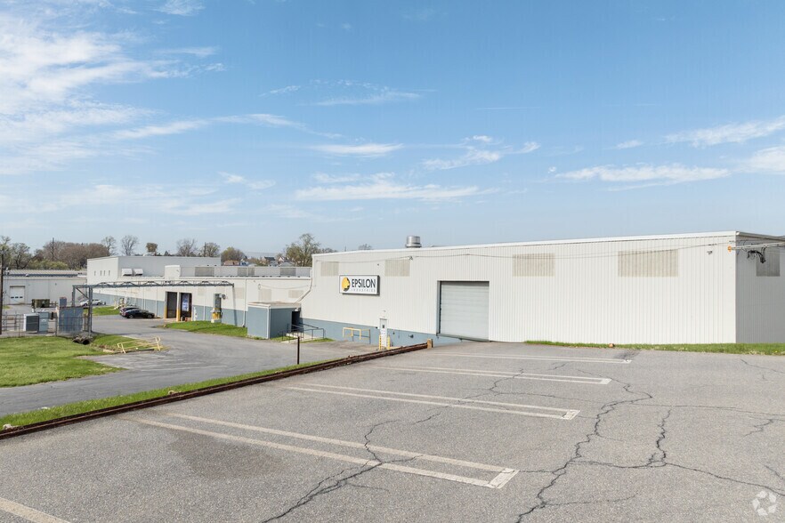 Primary Photo Of 3145 Shillington Rd, Reading Warehouse For Lease