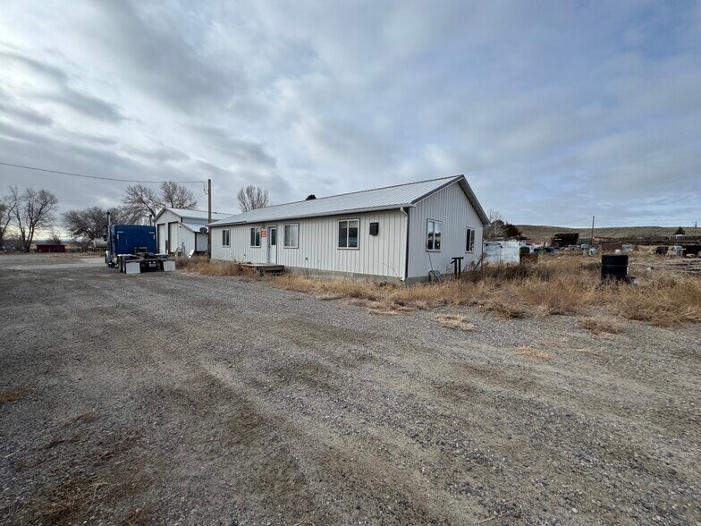 More Photos Of 50 Dalley Rd, Riverton Warehouse For Sale