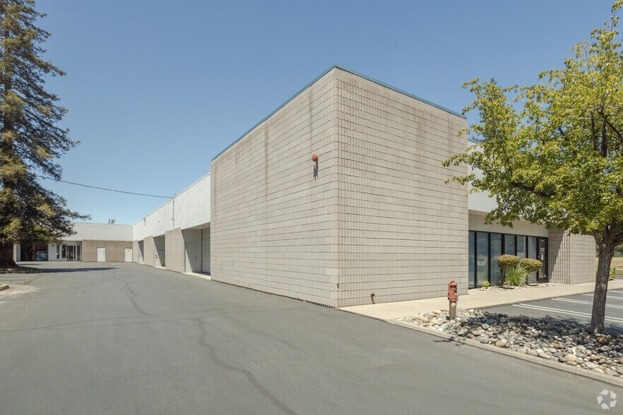 More Photos Of 198 Cirby Way, Roseville Flex For Lease