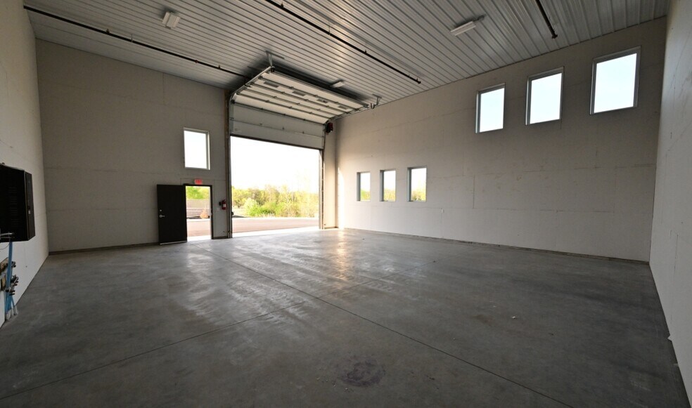 More Photos Of 940 McKinley Pky, Delano Light Manufacturing For Sale