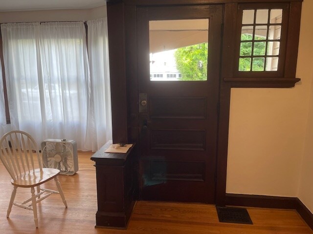 More Photos Of 903 SE 17th Ave, Portland Apartments For Sale