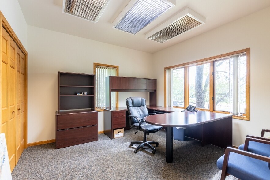 More Photos Of 226126 Hummingbird Rd, Wausau Medical For Sale