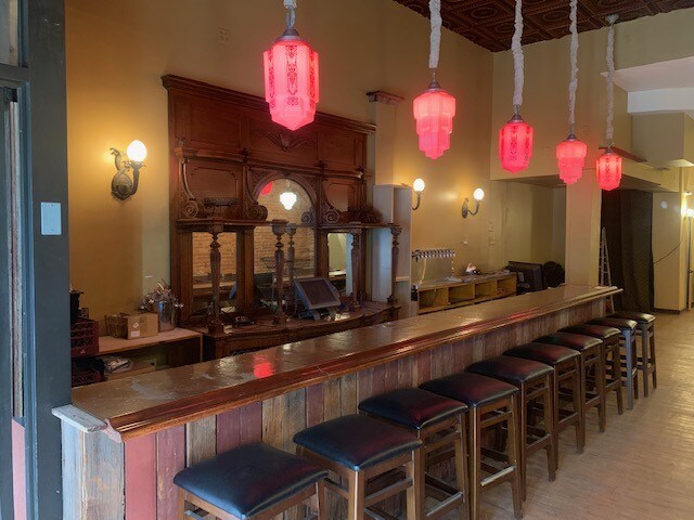 More Photos Of 38-40 S 19th St, Philadelphia Restaurant For Lease