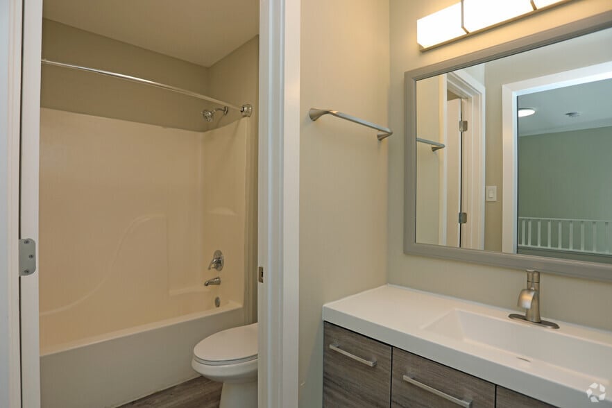 More Photos Of 1008 Rucker St, Greensboro Apartments For Sale