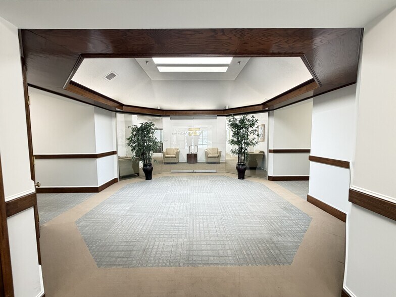 More Photos Of 500 E Main St, Branford Medical For Lease