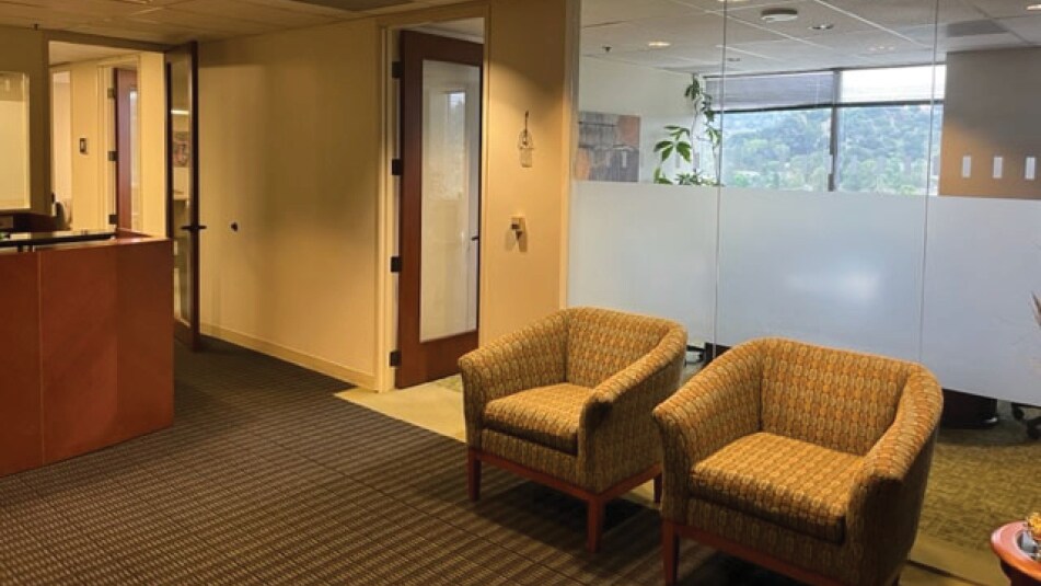More Photos Of 15760 Ventura Blvd, Encino Office For Lease