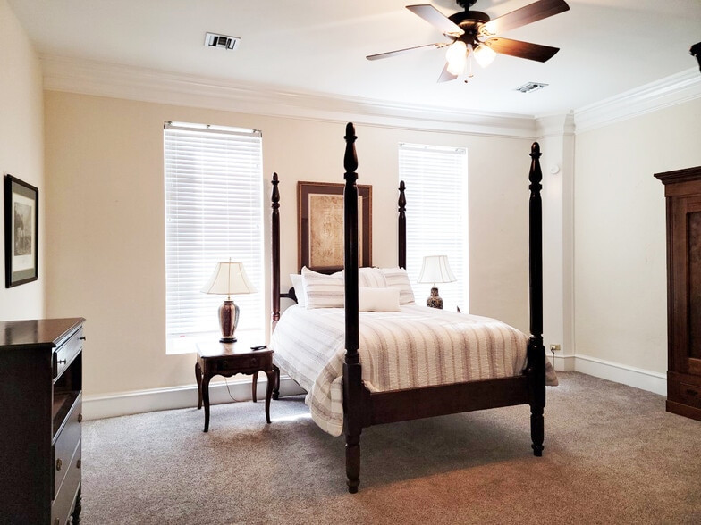 More Photos Of 520-524 Front St, Natchitoches Storefront Retail Residential For Sale