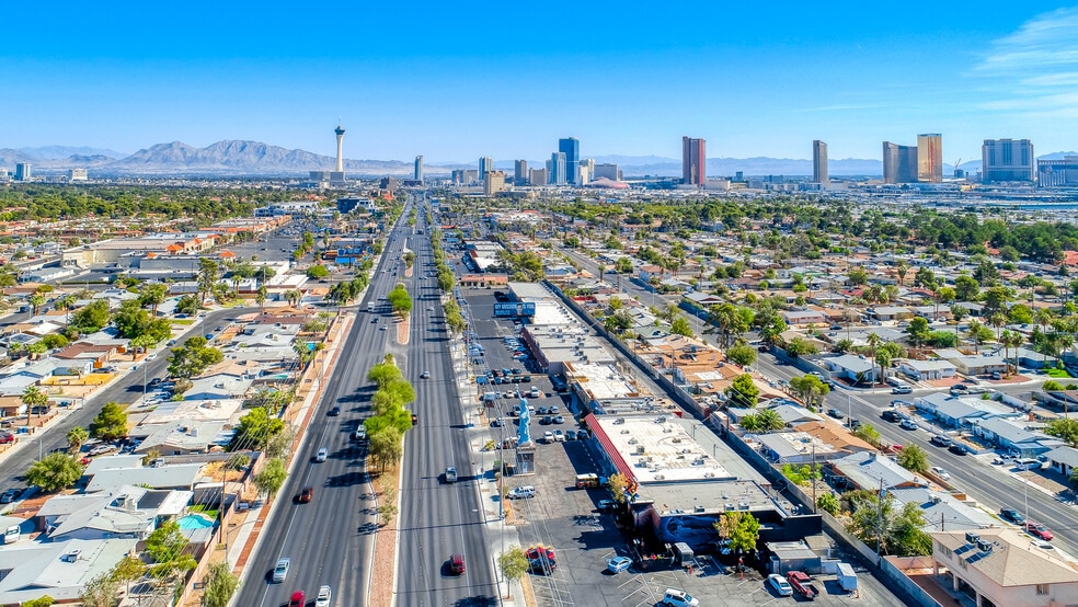 More Photos Of 4211 W Sahara Ave, Las Vegas Storefront Retail Office For Sale