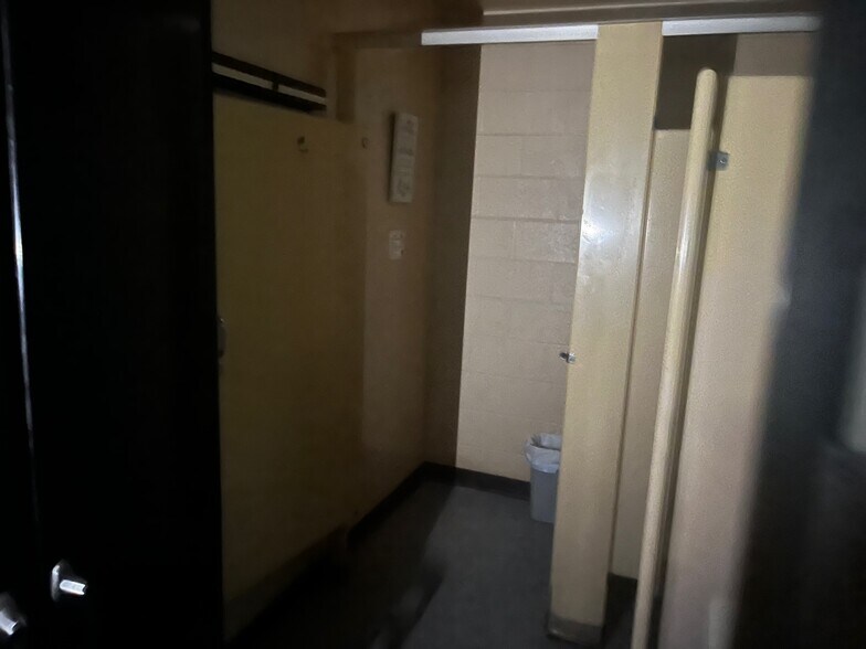 More Photos Of 715-719 SE 59th St, Oklahoma City Office For Lease