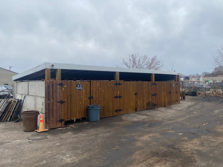 More Photos Of 636 NE 39th Ave, Minneapolis Manufacturing For Sale