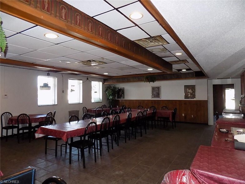 More Photos Of 5348 E Lake Rd, Sheffield Lake Restaurant For Sale