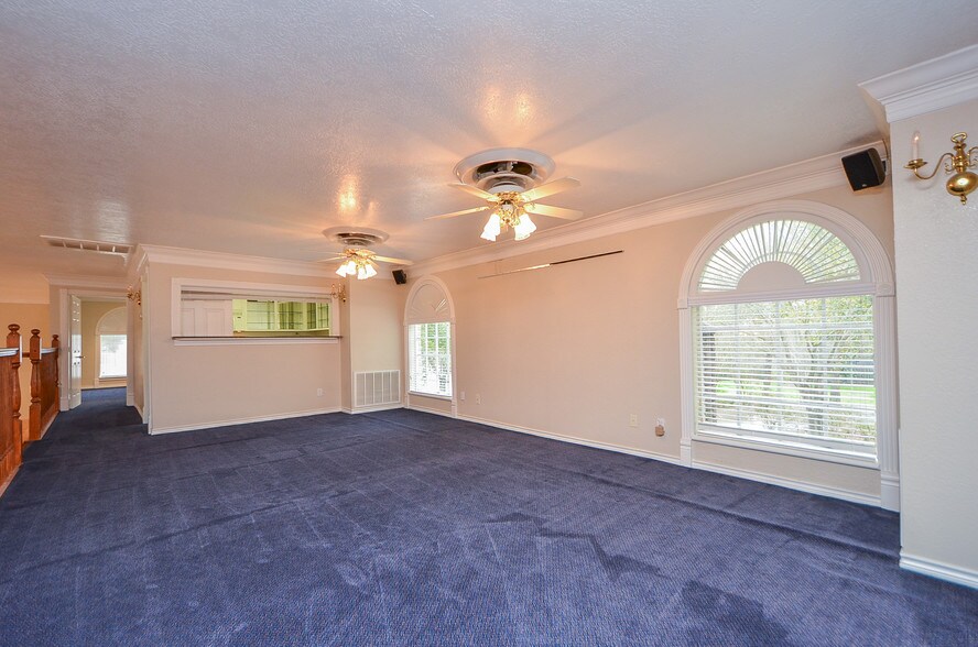 More Photos Of 9420 Fm 1960 Rd W, Houston Office For Lease