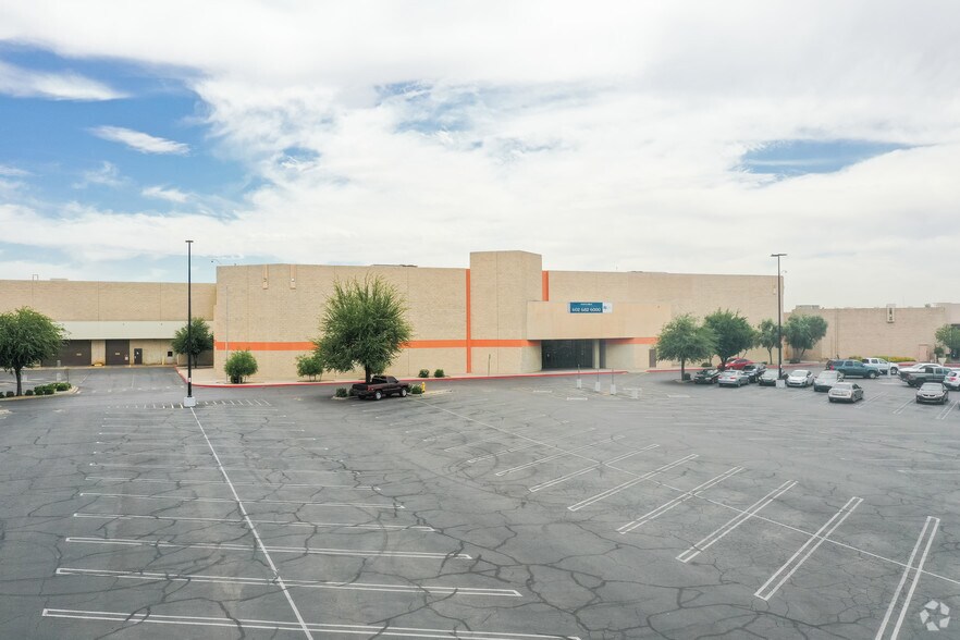 More Photos Of 7611 W Thomas Rd, Phoenix Storefront For Sale