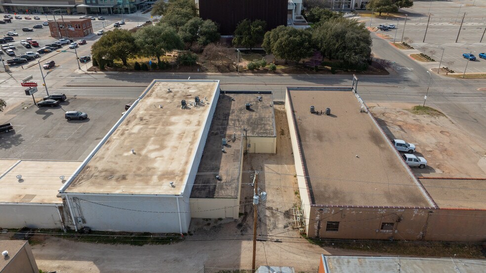 More Photos Of 623-627 Pine St, Abilene Storefront For Sale