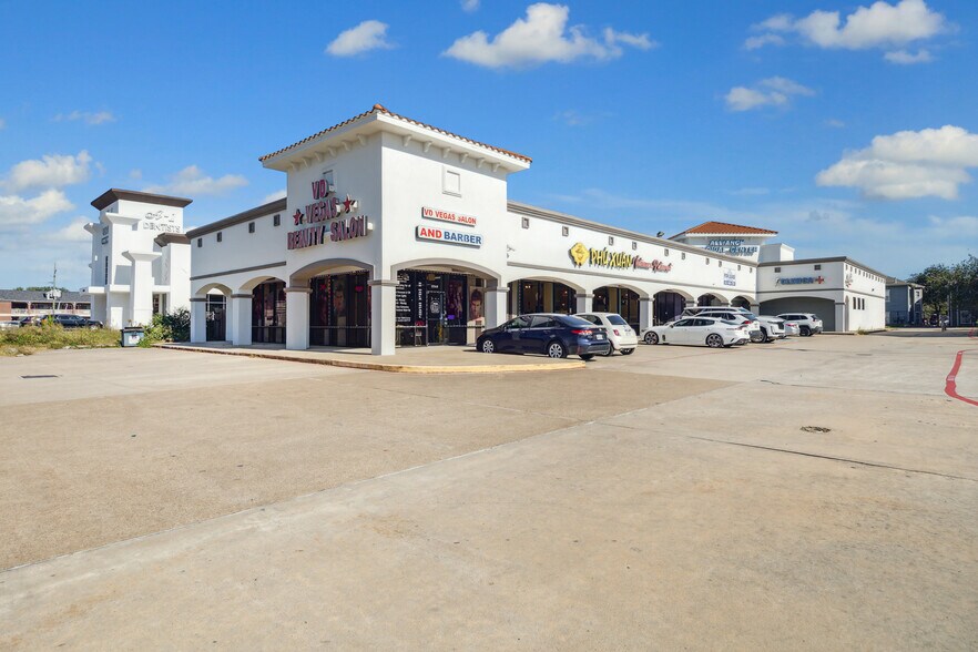 More Photos Of 13734 State Highway 249, Houston General Retail For Sale