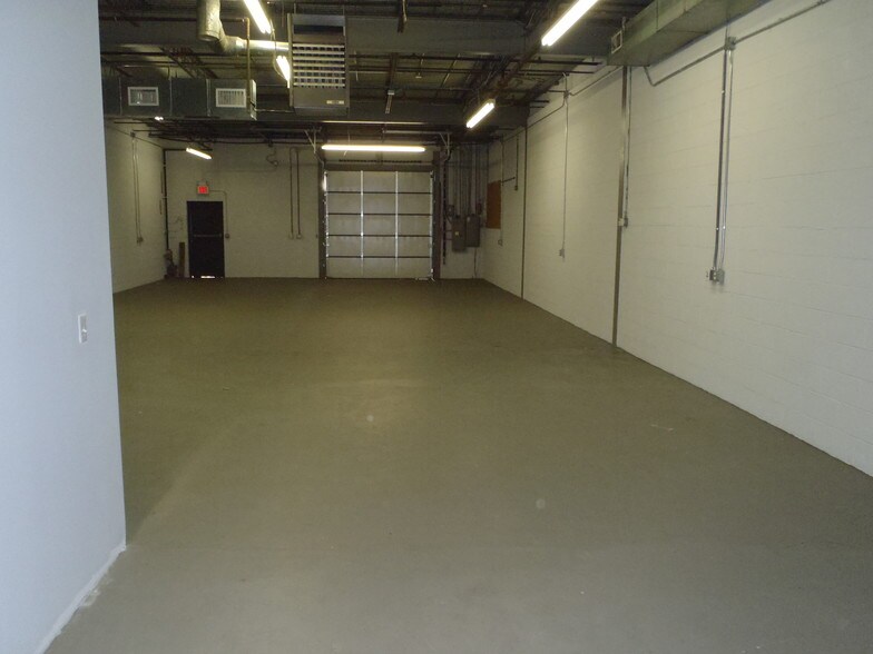 More Photos Of 1275 Bloomfield Ave, Fairfield Light Manufacturing For Lease