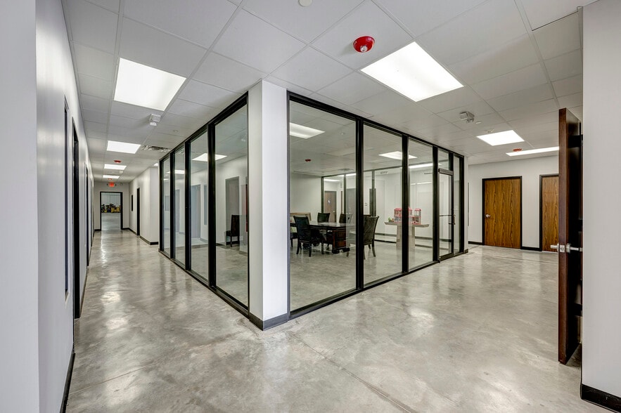 More Photos Of 12506 Taylor Rd, Houston Warehouse For Lease
