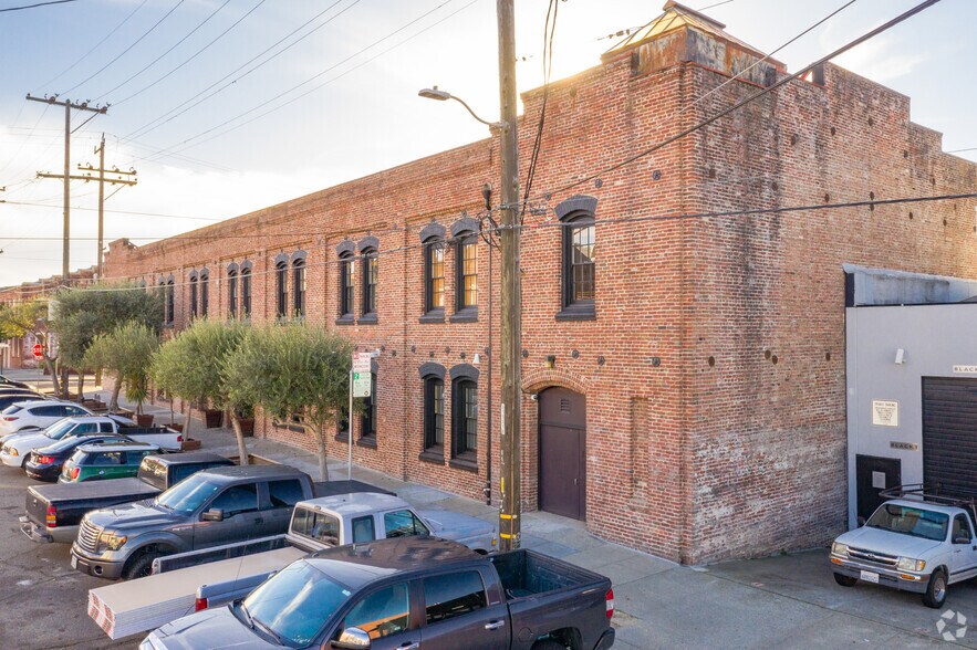 More Photos Of 660 York St, San Francisco Loft Creative Space For Lease